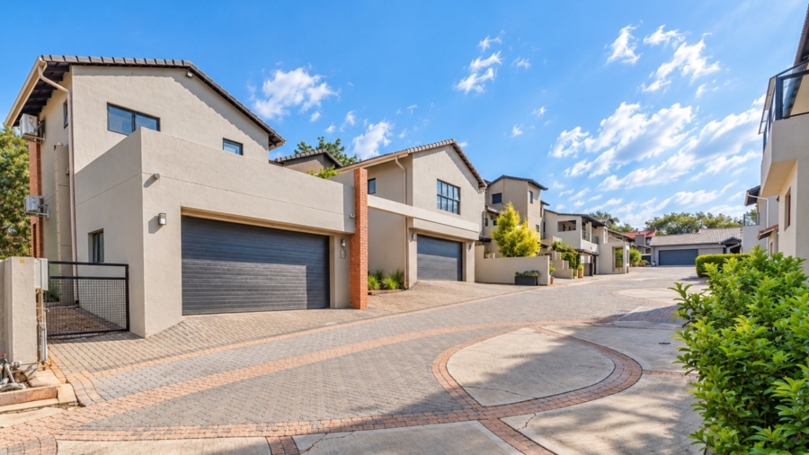 4 Bedroom Property for Sale in Magalies Golf Estate North West